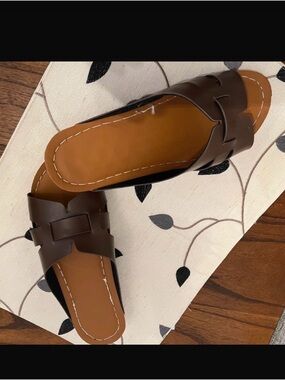 Women’s Brown Slide Sandals - Casual Style Mule